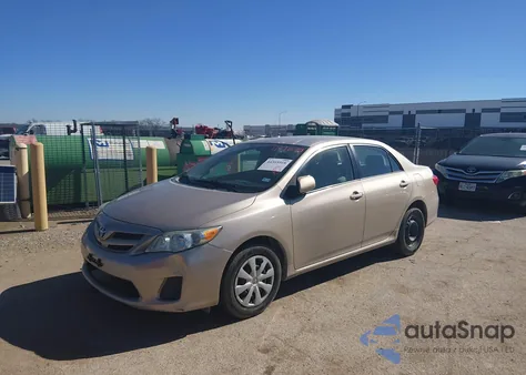 2011 Toyota Corolla Le z USA, uszkodzony, nr VIN 2T1BU4EE0BC543916